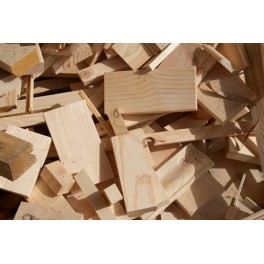 Recorte de madera de pino